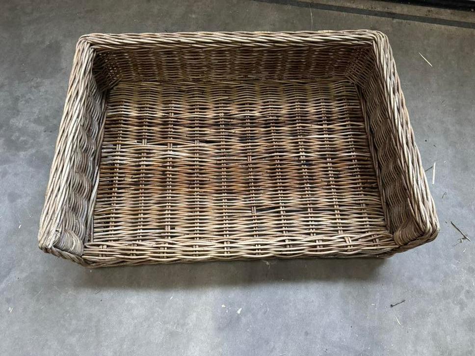 Hondenmand Riet + Bench metaal, Ophalen, Gebruikt, Riet