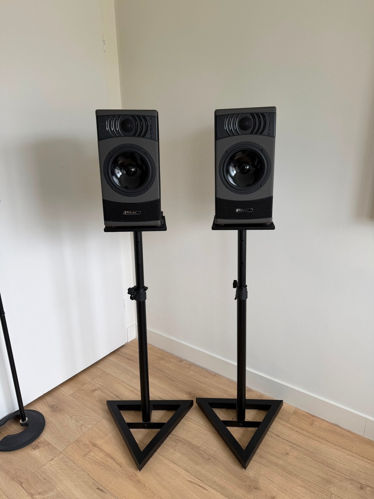 PMC Result6 monitoren incl gratis accesoires complete set!, Ophalen, Zo goed als nieuw, Minder dan 60 watt, Overige merken