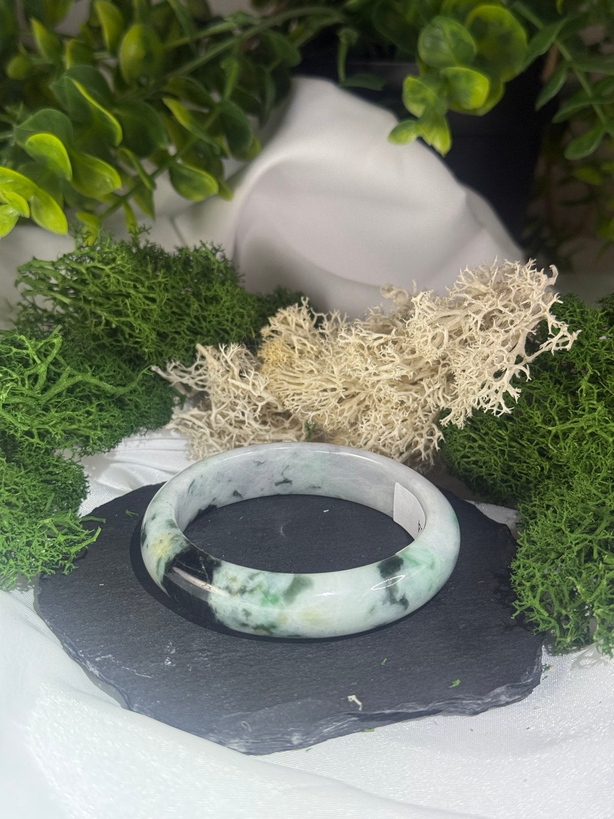 Prachtige Jade Armband - Groen en Wit, Ophalen of Verzenden, Nieuw, Groen, Overige materialen