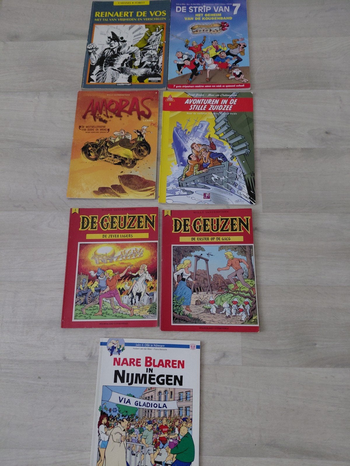 Diverse stripboeken: De Geuzen, Reinaert de Vos, Amoras, Boeken, Stripboeken, Gelezen, Meerdere stripboeken, Ophalen of Verzenden