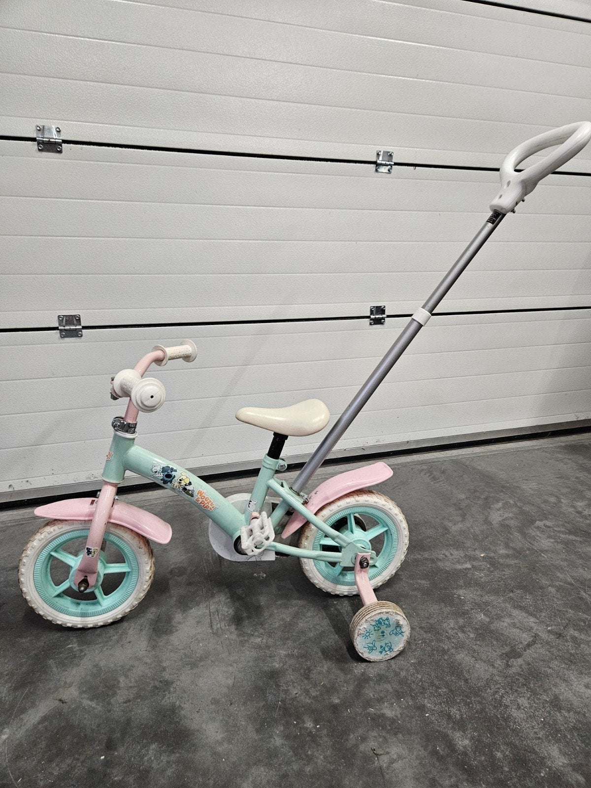 Kinderfiets Woezel en Pip met zijwieltjes en duwstang, Fietsen en Brommers, Fietsen | Kinderfietsjes, Ophalen