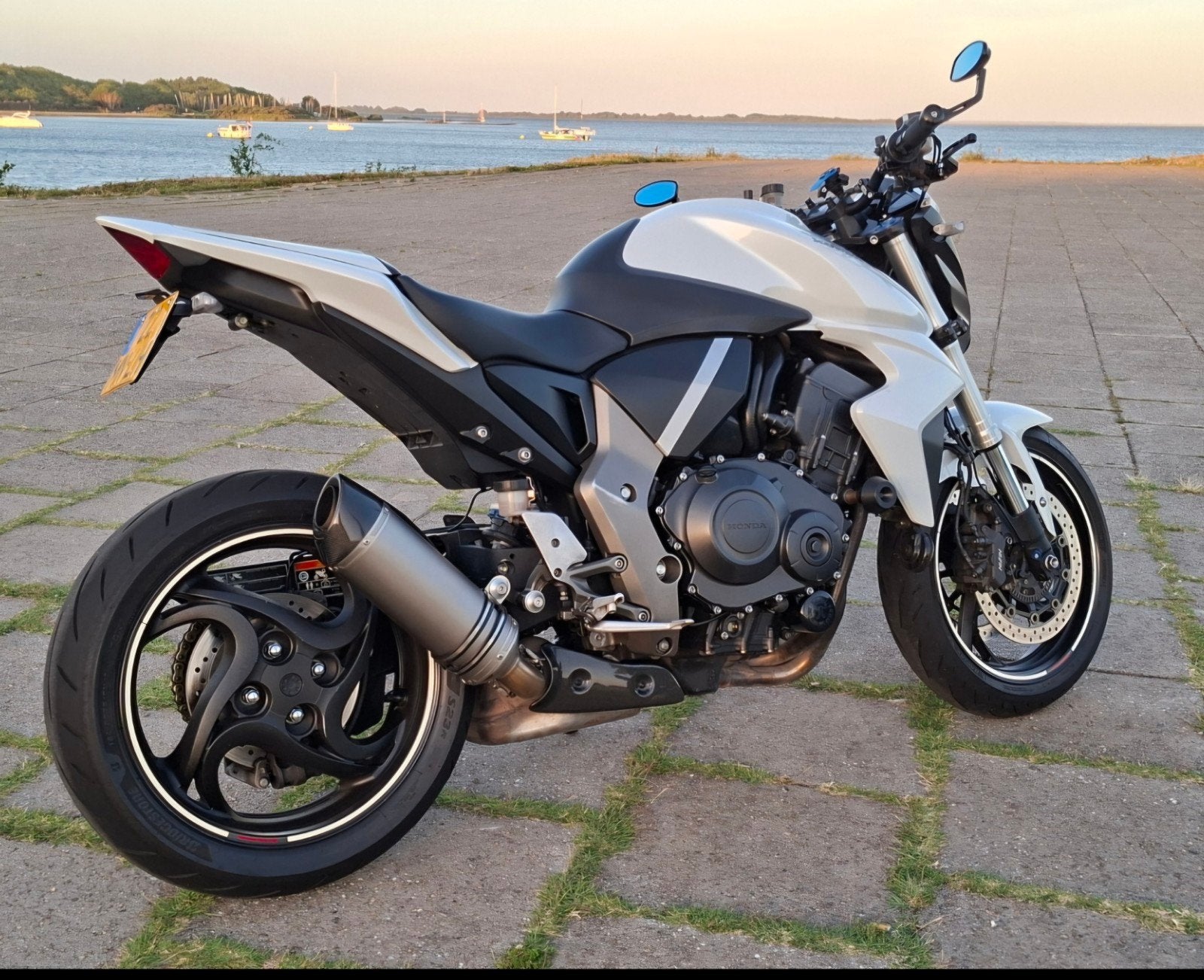 Honda CB1000R uit 2010   100 procent in orde!, Motoren, Motoren | Honda, LED Verlichting, 4 cilinders, Gebruikt, Particulier