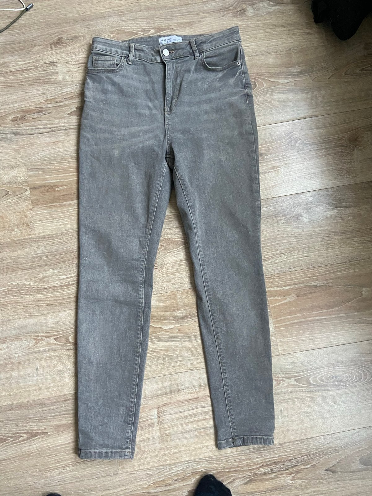 Primark High Waist Jeans Grijs Stretch Maat 44, Kleding | Dames, Ophalen of Verzenden, Zo goed als nieuw, Maat 42/44 (L), Grijs