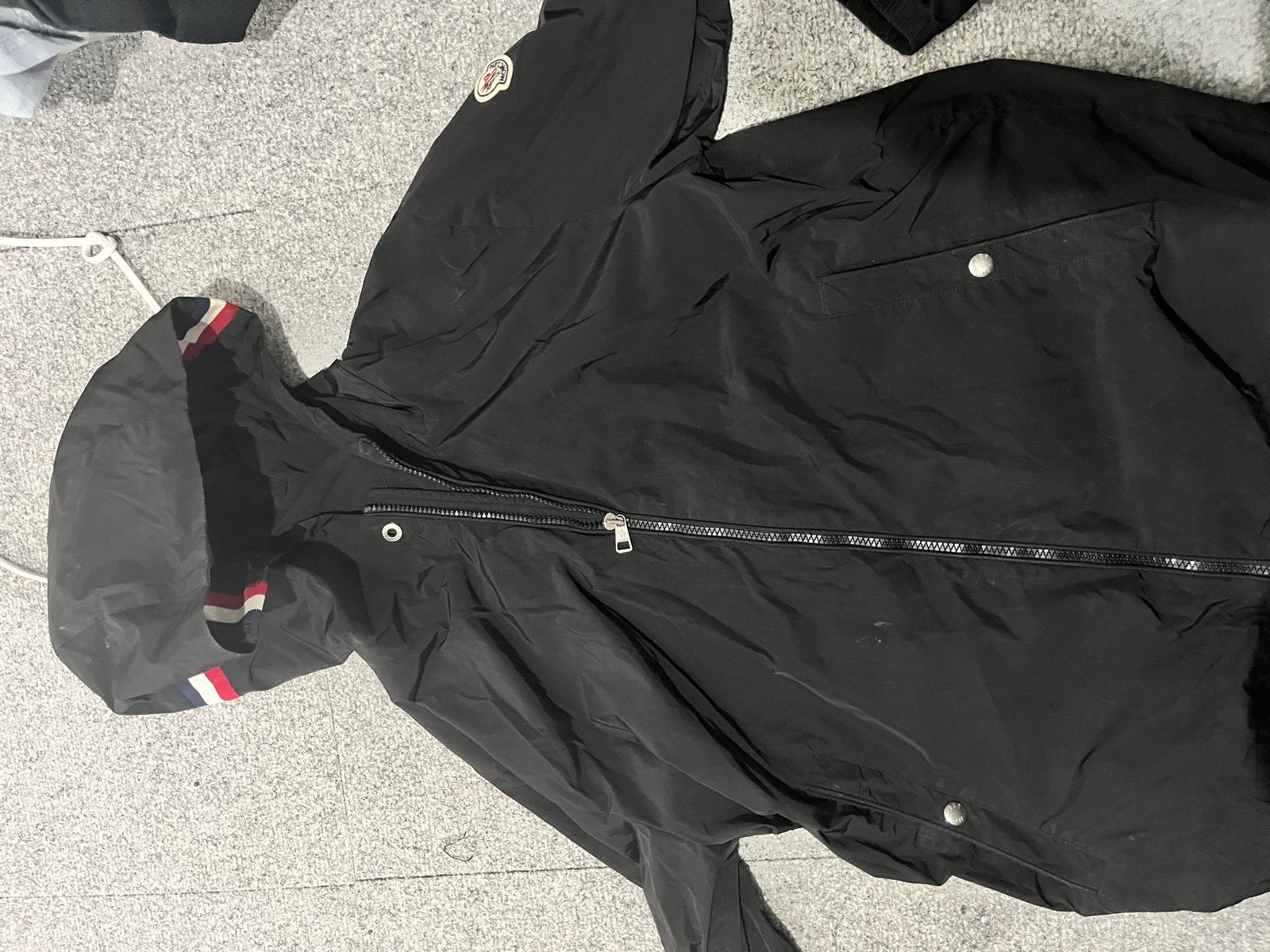 Moncler windbreaker maat m, Ophalen of Verzenden, Gedragen, Maat 38/40 (M), Zwart