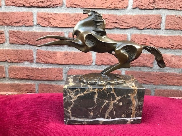 bijzonder gestileerd paard, brons en marmer, Antiek en Kunst, Ophalen of Verzenden, Brons