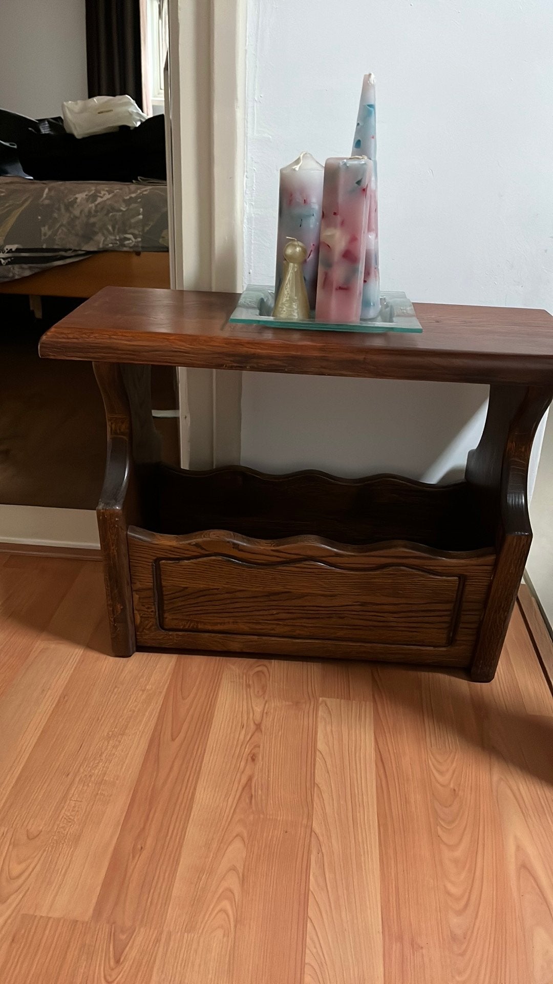 Houten bijzettafel met opbergvak, Ophalen, Gebruikt