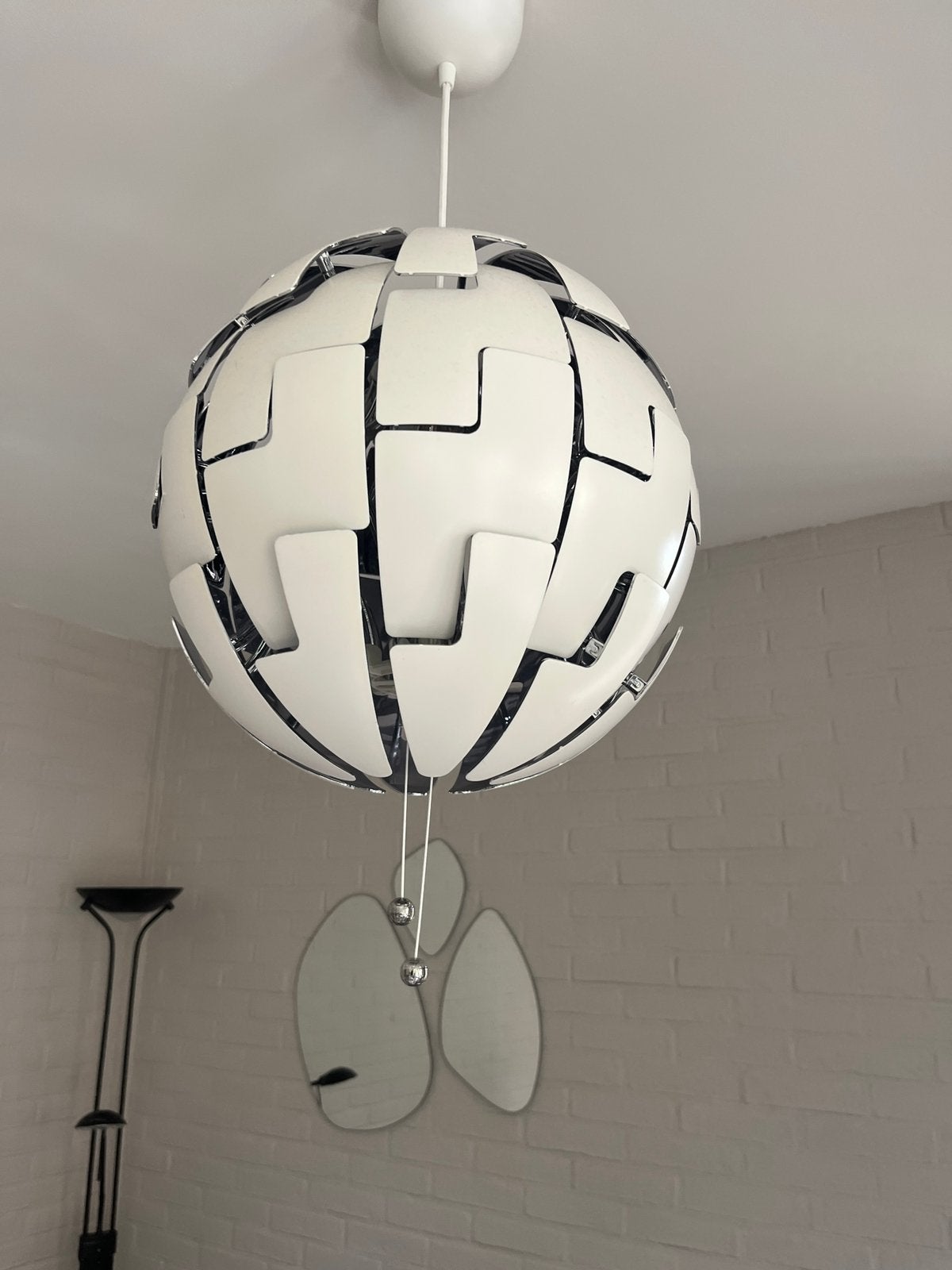 Ikea lamp, wit/zilverkleurig, Ophalen of Verzenden, Zo goed als nieuw