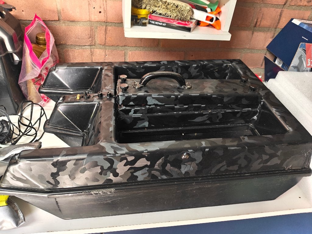 Fish-master voerboot met deeper+ chirp2+ en toebehoren, Watersport en Boten, Ophalen, Gebruikt, Overige typen