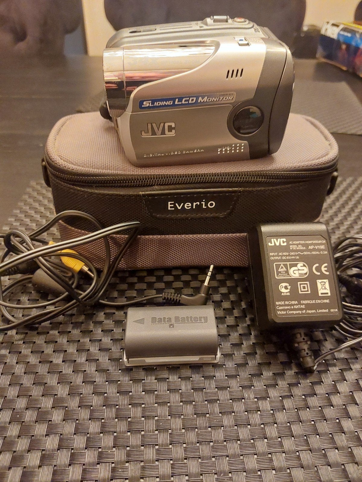 JVC GR-DA20E DIGITAL-VIDIOCAMERA ZIE BESCHRIJVING, Ophalen of Verzenden, Zo goed als nieuw, JVC, 20x of meer