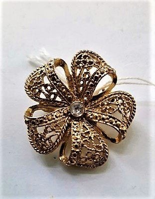 Goudkleurige filigrain broche met helder steentje (7933-5387, Ophalen, Zo goed als nieuw, Goud, Overige materialen