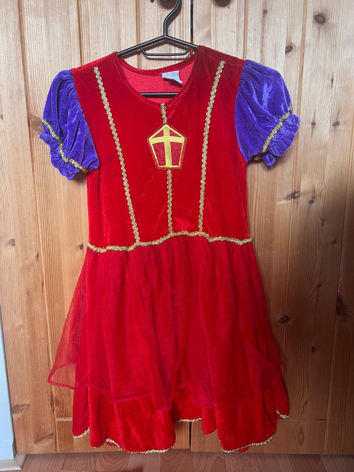 Sinterklaas jurk, rood met paars, maat 122/128, Ophalen of Verzenden, Gebruikt
