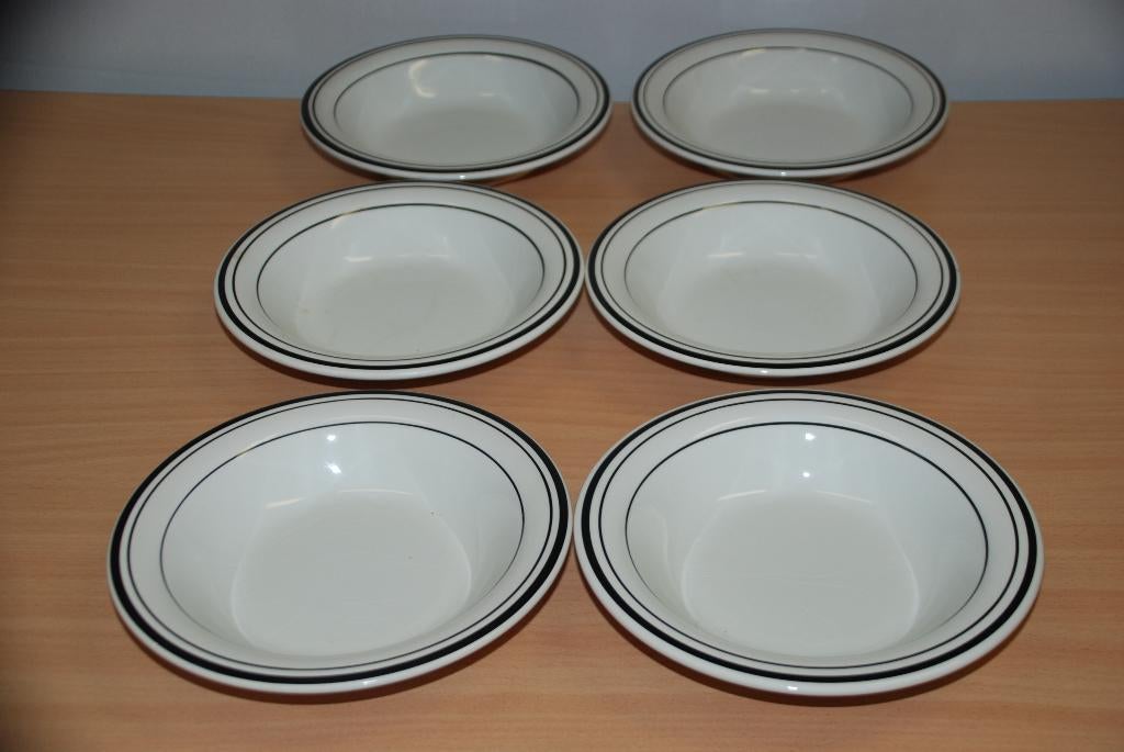Soepborden 6 x en 1 x ontbijtbord., Gebruikt, Ophalen of Verzenden, Bord(en), Wedgwood