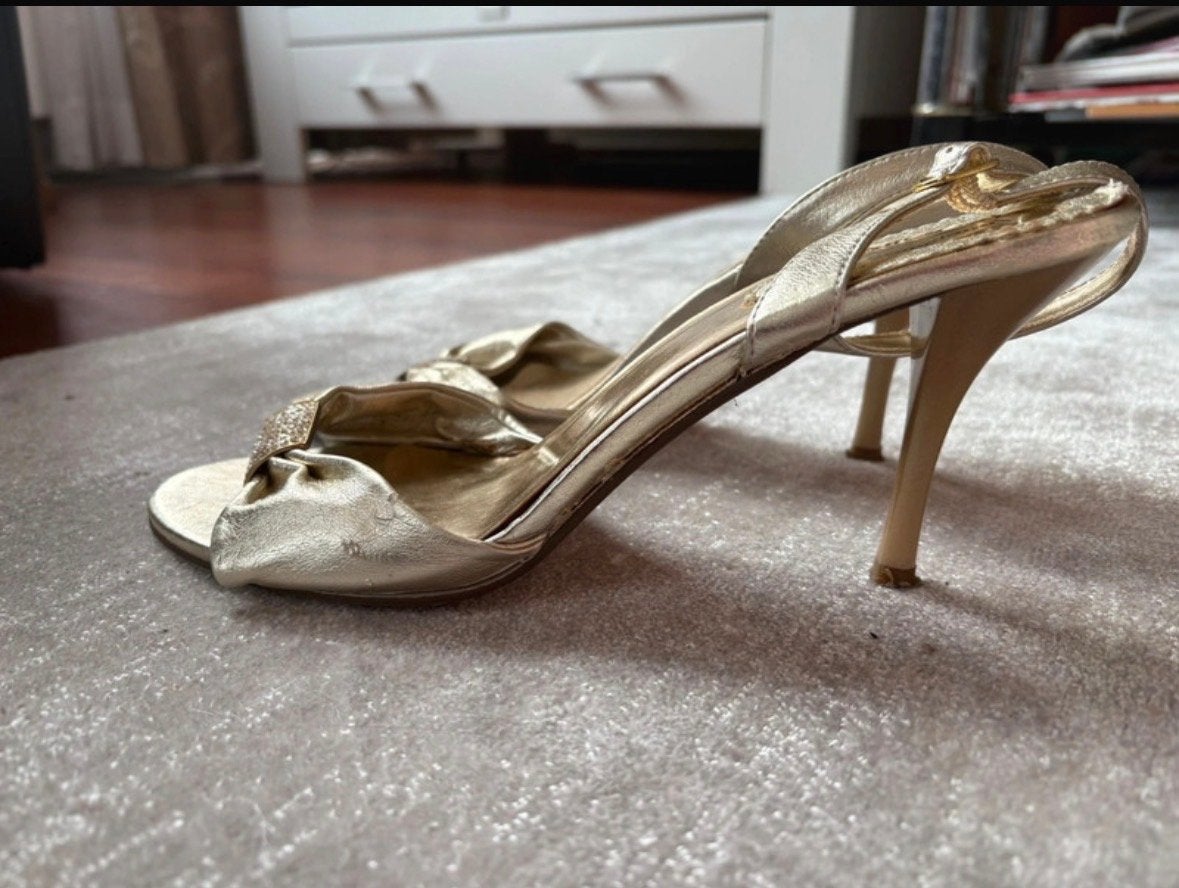 Gouden sandalen met hak 41 - Nog goed, Ophalen of Verzenden, Gedragen, Overige kleuren, Sandalen of Muiltjes