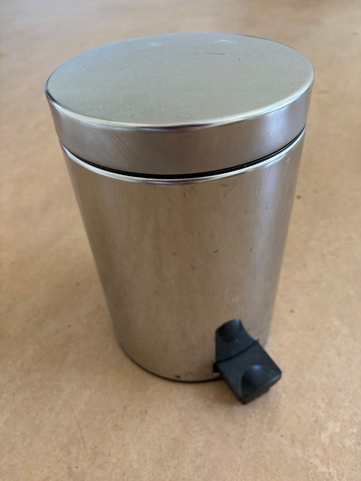 Brabantia pedaalemmer - 10 liter - RVS, Ophalen, Gebruikt, Met pedaal, 50 tot 75 cm