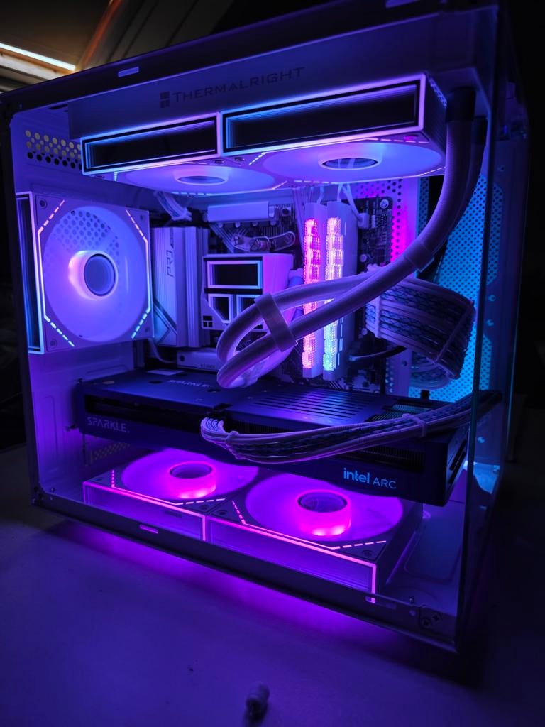 Unieke Game PC Ryzen 7700 / Arc B580 / 32GB RAM Nieuwstaat, Computers en Software, Desktop Pc's, 32 GB, Nieuw, Ophalen of Verzenden