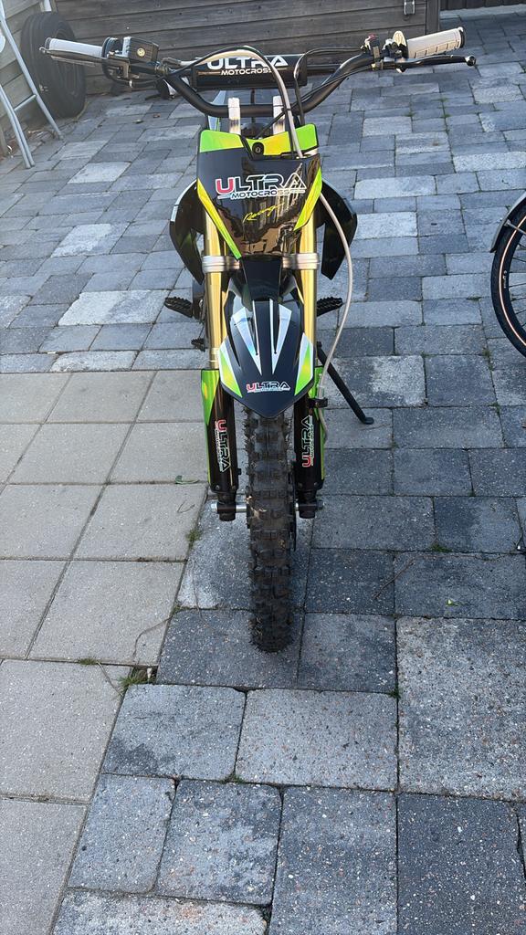 Ultra Motocross Pitbike - Zo goed als nieuw, Fietsen en Brommers, Brommers | Crossbrommers, Ophalen of Verzenden, Zo goed als nieuw