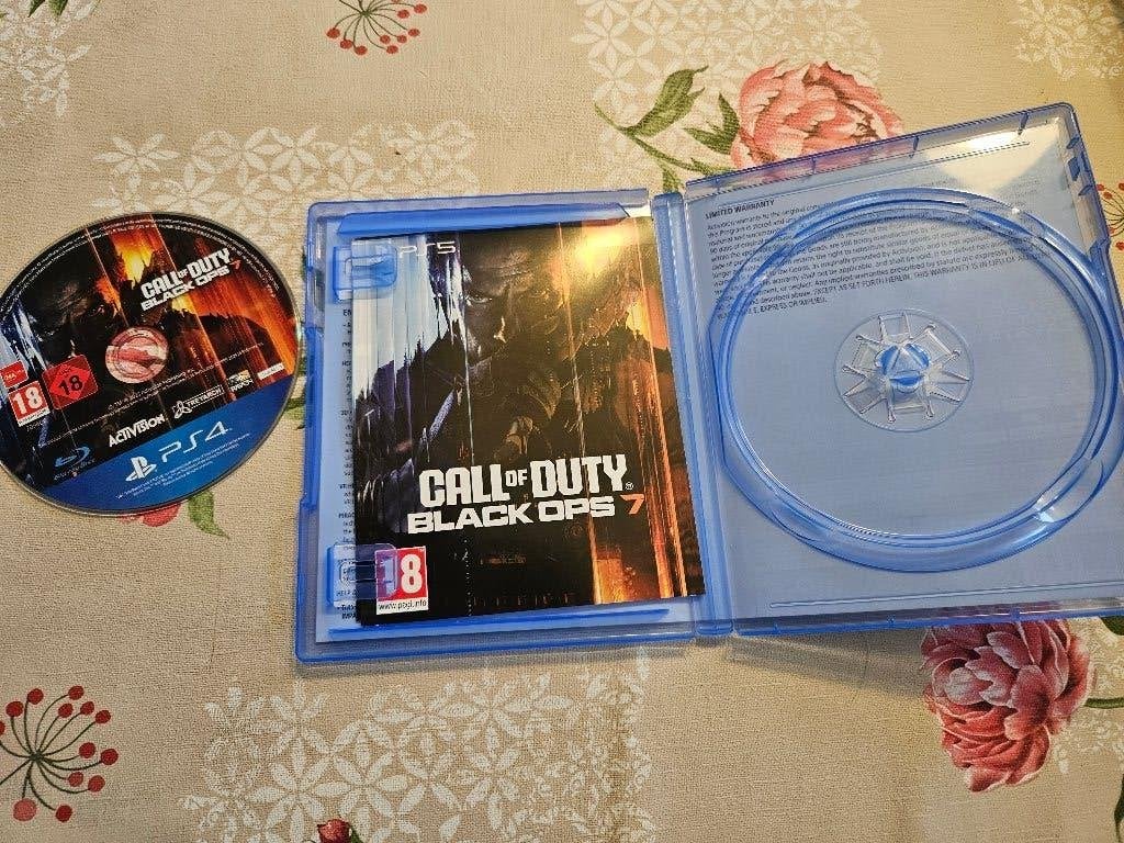 Call of Duty Black Ops 7 (Voor de PS4), Spelcomputers en Games, Gebruikt, Vanaf 18 jaar, Shooter, Virtual Reality