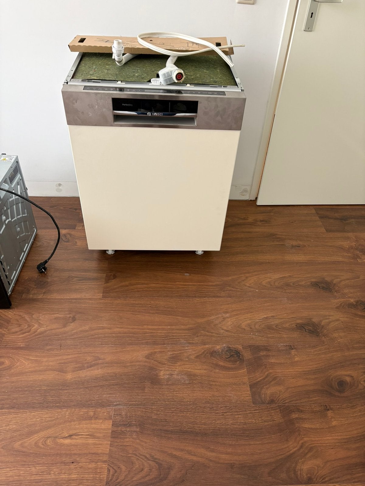 Bosch Zeolith Perfect Dry inbouw vaatwasser 1 jaar oud, Witgoed en Apparatuur, Ophalen, Gebruikt, Minder dan 85 cm, Minder dan 10 liter