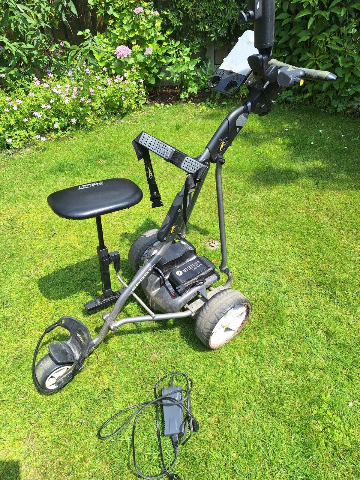 Electrische golftrolley  Powa kaddy , litium accu en oplader, Sport en Fitness, Golf, Ophalen, Zo goed als nieuw, Golfkar