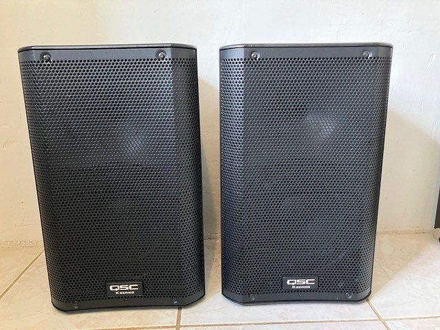 Te koop Set actieve QSC K8 speakers (eerste generatie)