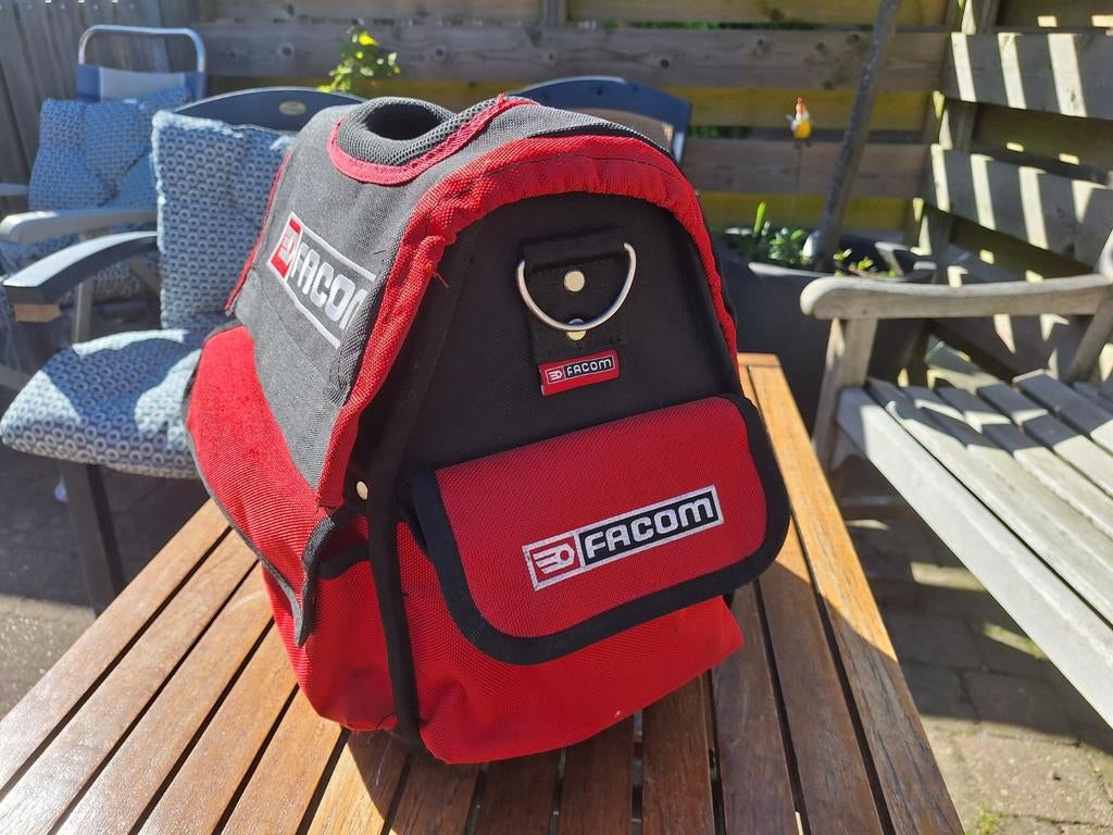 Facom gereedschapstas., Ophalen
