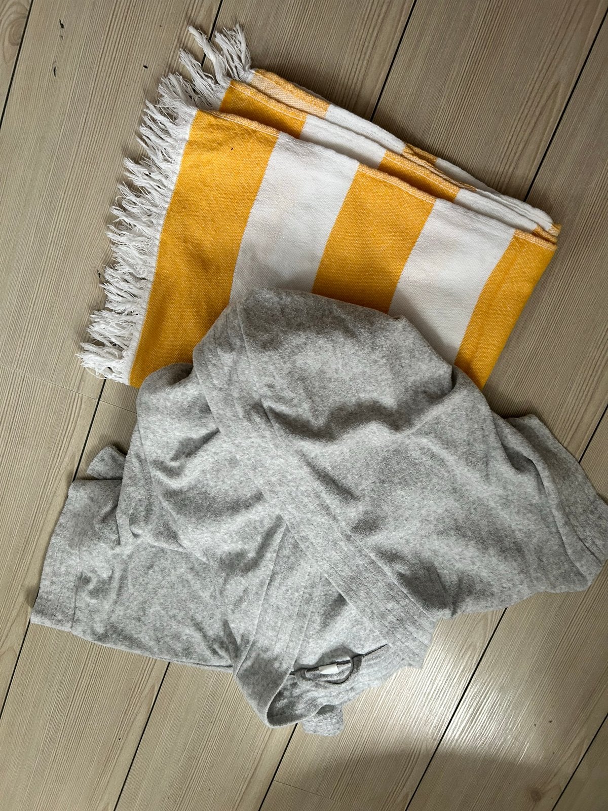 Korte badstof badjas xl l met hamam handdoek, Ophalen of Verzenden, Zo goed als nieuw, Grijs, Overige typen