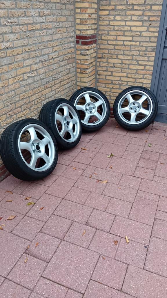 Velgen met banden 205/45/17  et38 steek 4×100, 17 inch, Band(en), Zomerbanden, 205 mm