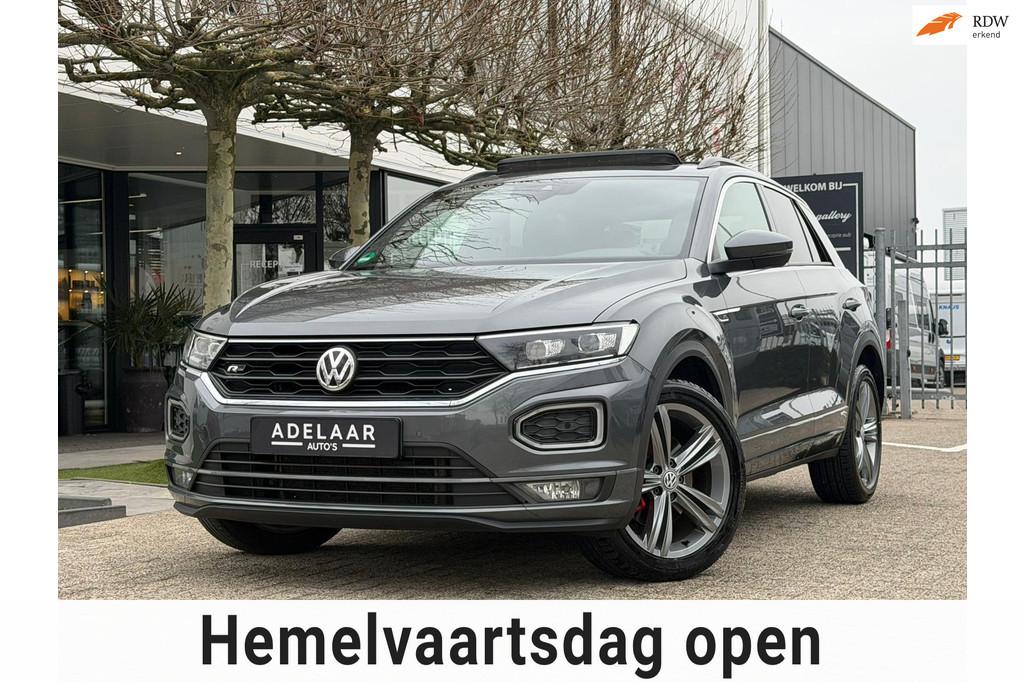 Volkswagen T-Roc 1.5 TSI R-LINE l PANO l CARPLAY l VIRTUAL C, Voorwielaandrijving, 4 cilinders, 150 pk, Alcantara