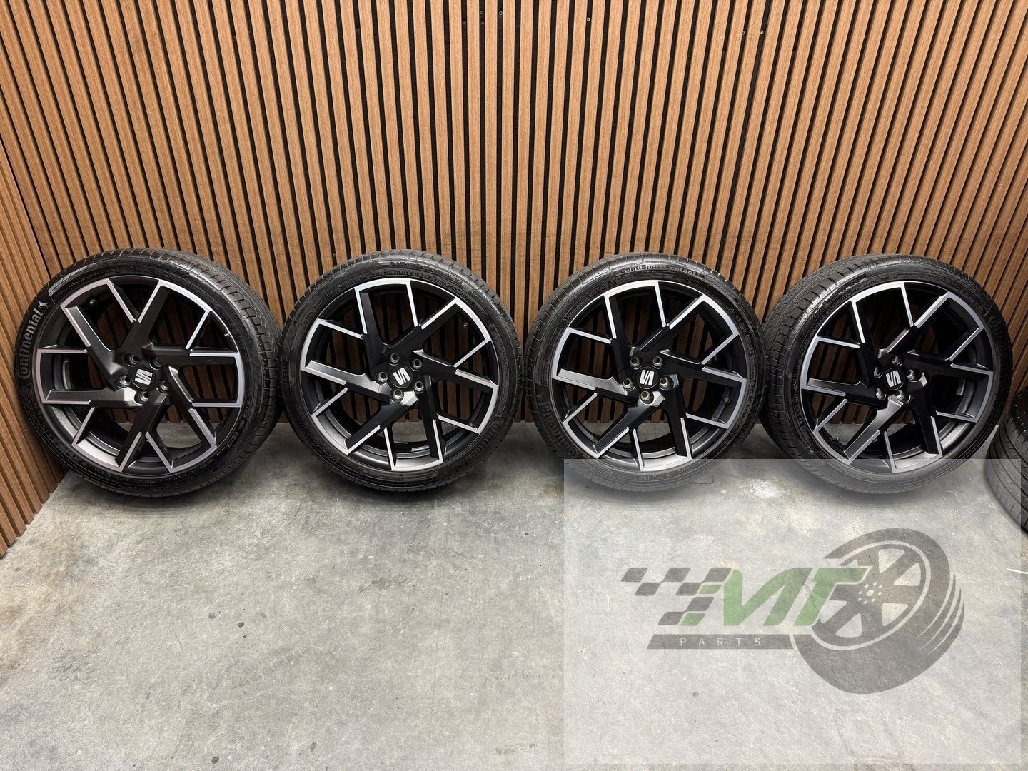 18" Seat Ibiza FR Machined 5x100 6F0601025AC krasje OEM, Auto-onderdelen, Banden en Velgen, 18 inch, - Autovía A-2, Km 585 08760 Martorell (Barcelona) Espana