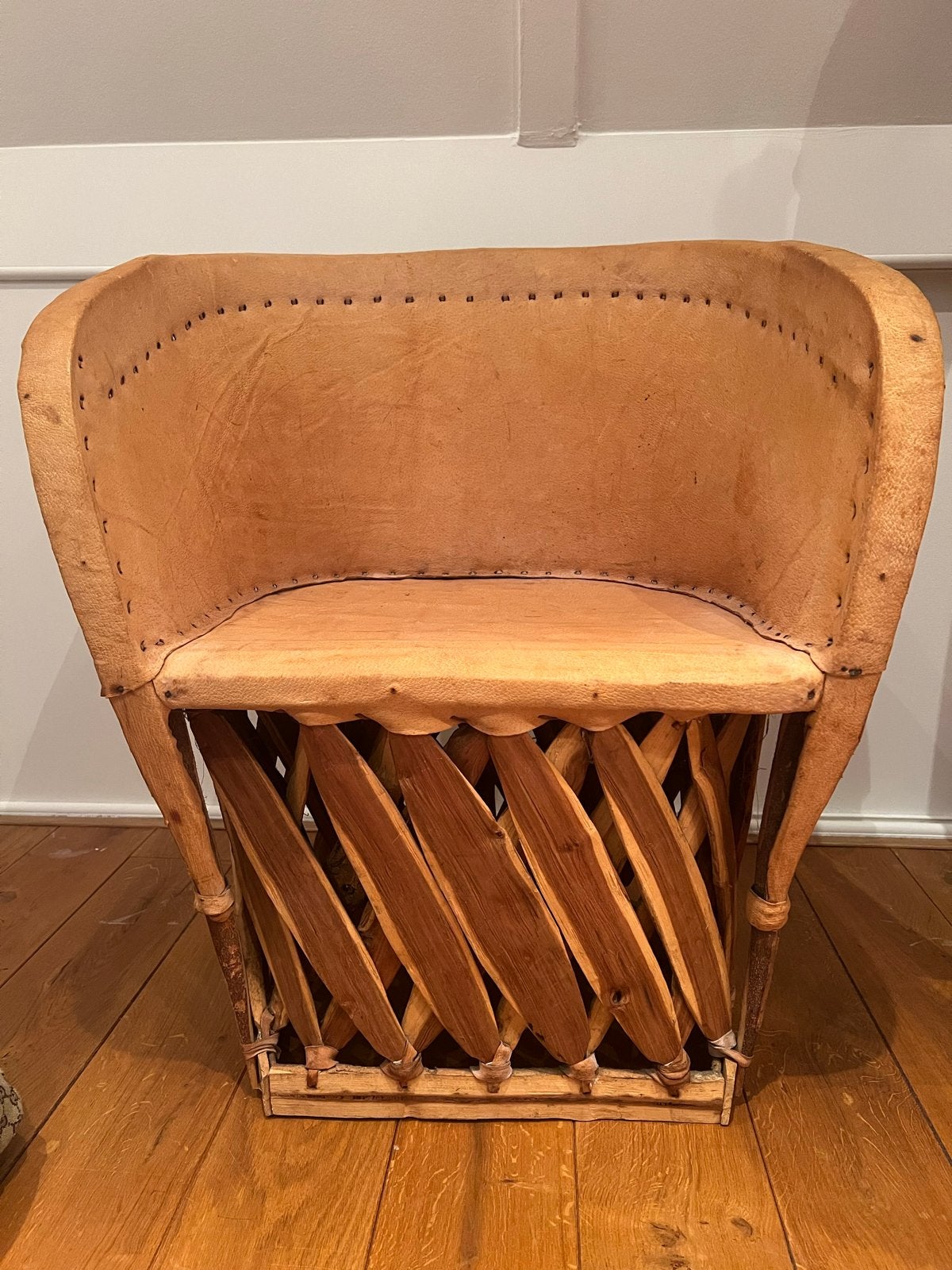 Vintage Mexicaanse Equipale Stoel - Handgemaakt Cognac Leer, Ophalen of Verzenden