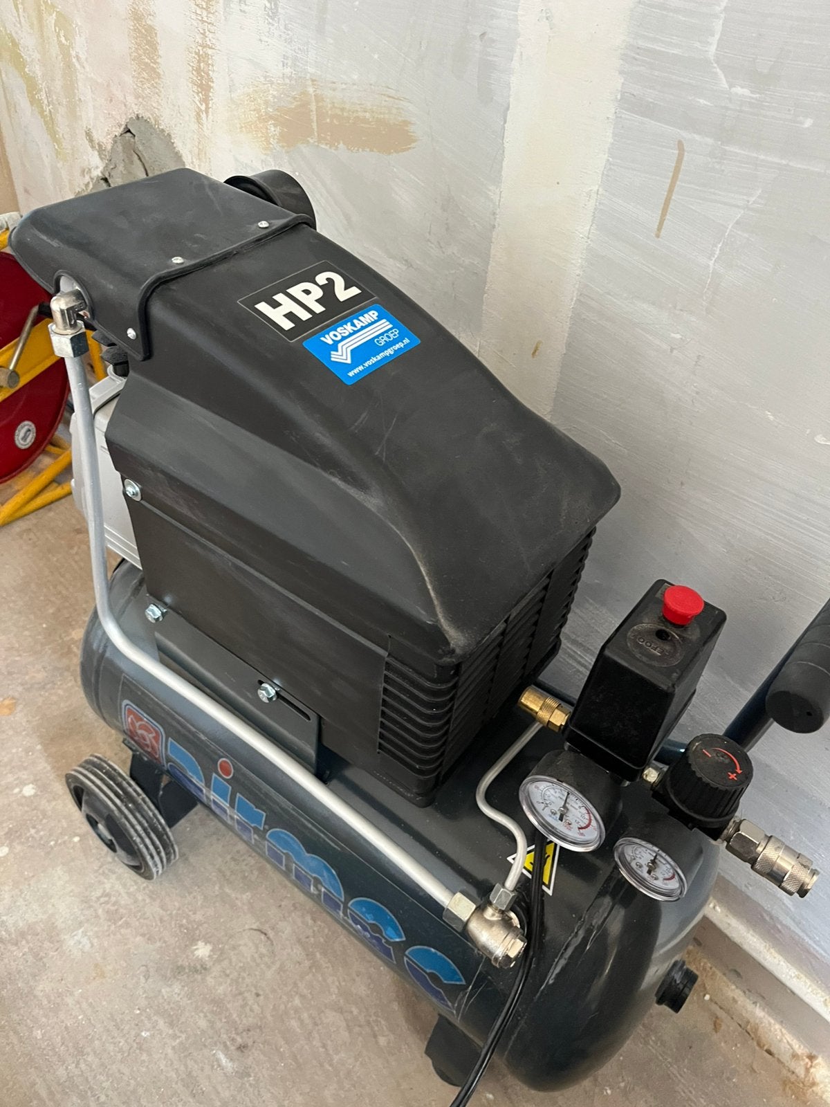 Compressor Airmec 2pk, Ophalen, 6 tot 10 bar, Zo goed als nieuw, 25 tot 100 liter