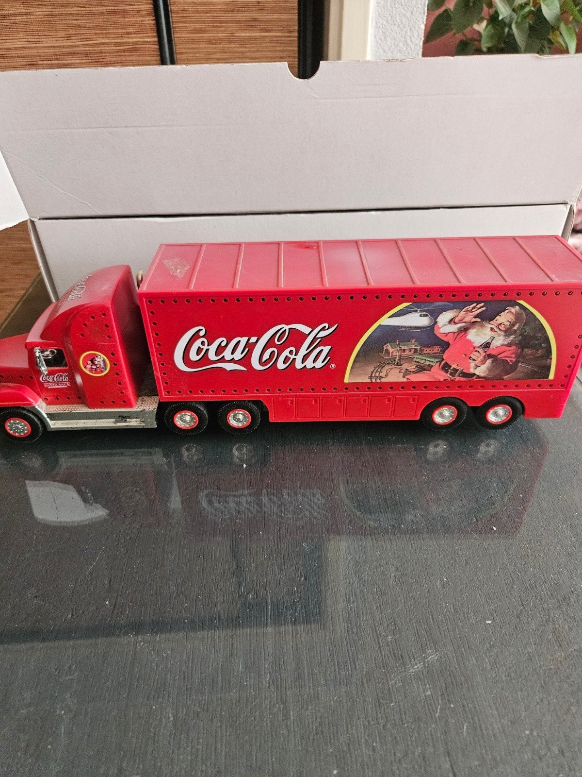 Coca-Cola Kersttruck met de Kerstman, Ophalen, Gebruikt