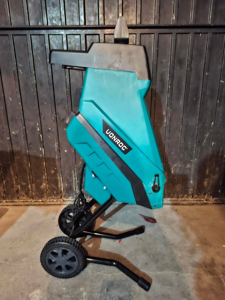 Vonroc Hakselaar 2500W - Zo goed als nieuw, VONROC, Ophalen of Verzenden, Zo goed als nieuw, Met opvangzak