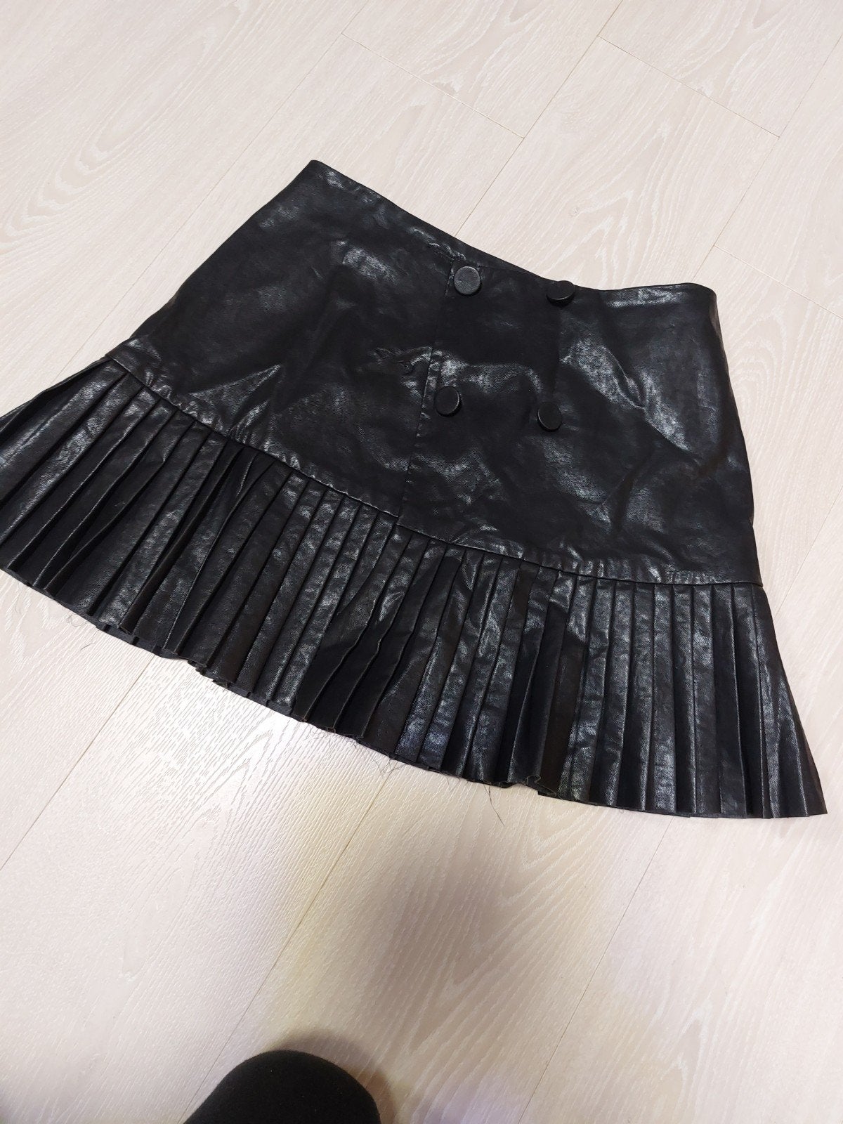 Zwarte geplooide rok van imitatieleer - Zara Basic, Maat 38/40 (M), Zwart, Ophalen of Verzenden, Zara Basic