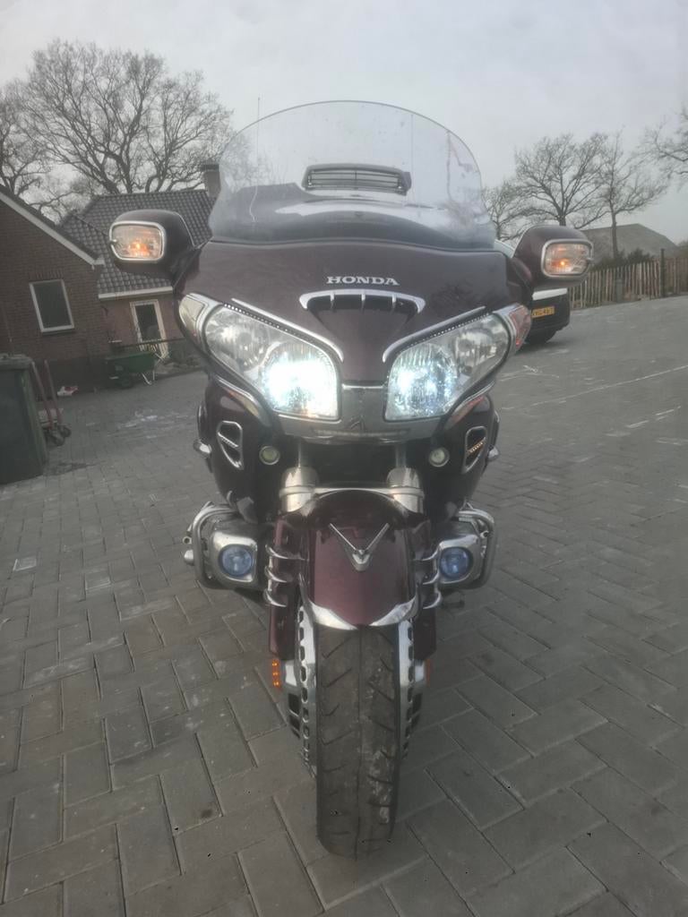 Honda Goldwing GL1800 Toermotor - Comfortabel en Krachtig, Motoren, Motoren | Honda, 4 cilinders, Motorrijbewijs A, Handvatverwarming