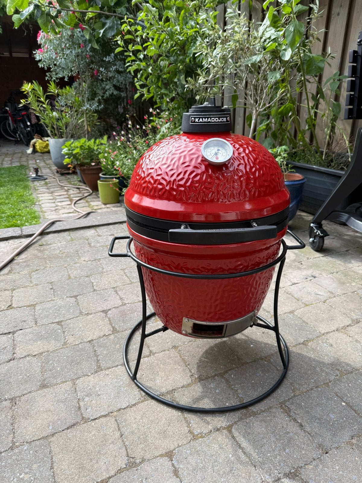 Kamado Joe Junior BBQ Kamado, Ophalen, Gebruikt, Met accessoires