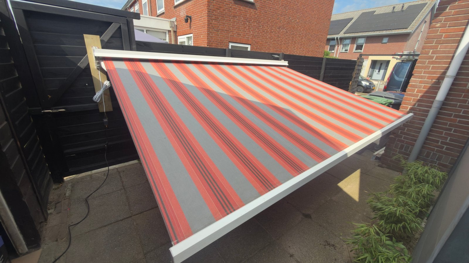 Knikarmscherm met nieuwe Somfy IO Motor, Ophalen, 450 cm of meer, 150 tot 300 cm, Knikarmscherm