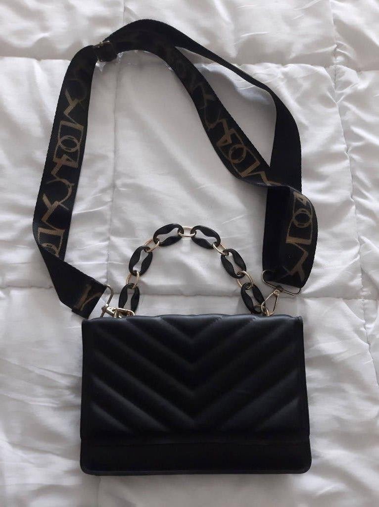 Gloednieuwe dames tas met stipe, Sieraden, Tassen en Uiterlijk, Tassen | Damestassen, Ophalen of Verzenden, Nieuw, Zwart, Schoudertasje
