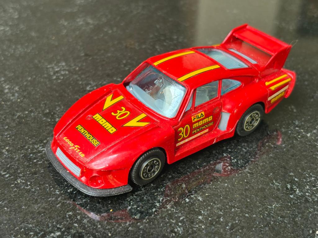 Porsche 935 TT 1:43 Bburago, Ophalen of Verzenden, Gebruikt, Auto, Overige merken