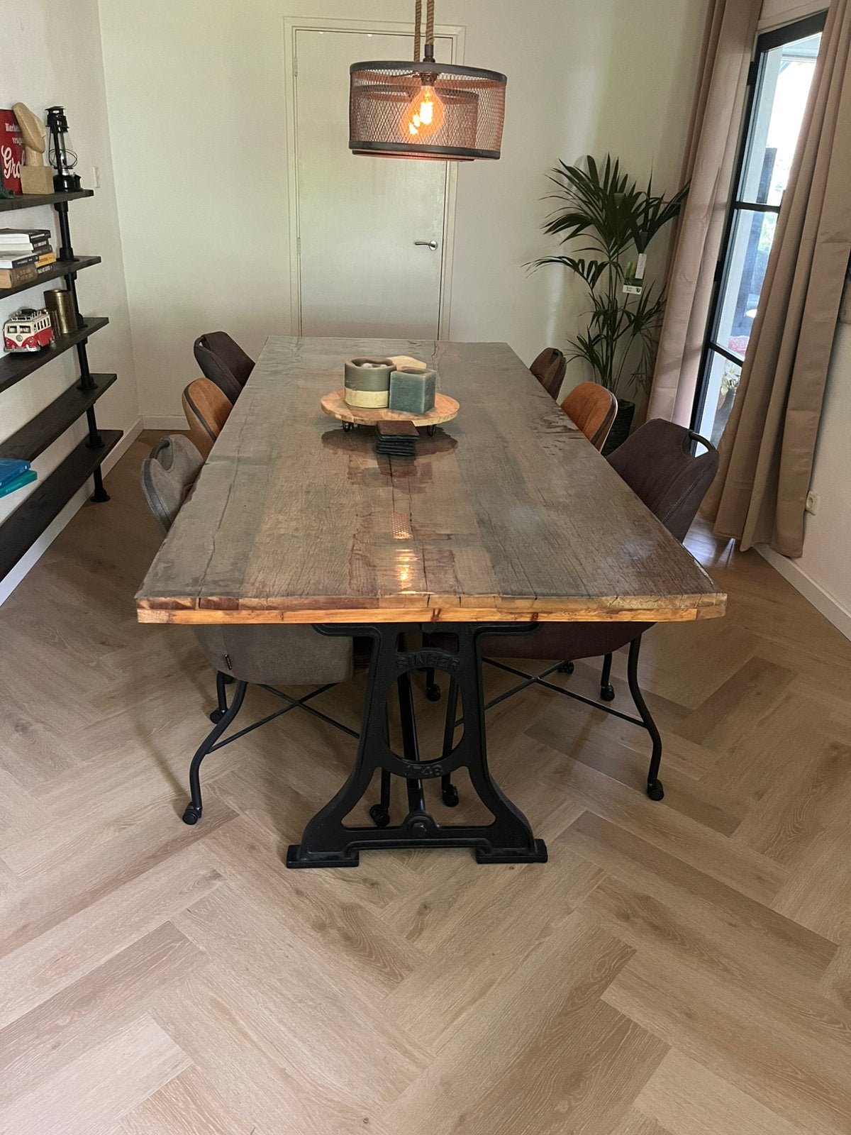 Industriele eetkamer set wagonplanken, Ophalen, 200 cm of meer, 50 tot 100 cm, Zo goed als nieuw