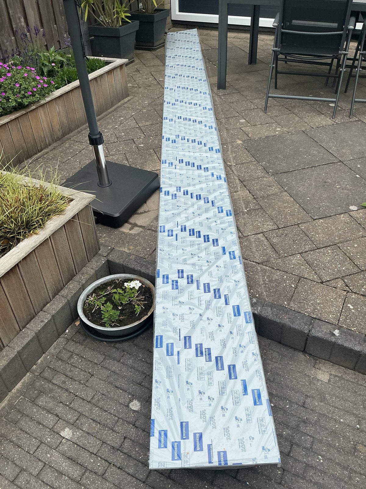 Nieuwe Deceuninck kunststof plank 550 cm T.E.A.B., Doe-het-zelf en Verbouw, Hout en Planken, 25 tot 50 mm, Nieuw, Ophalen of Verzenden