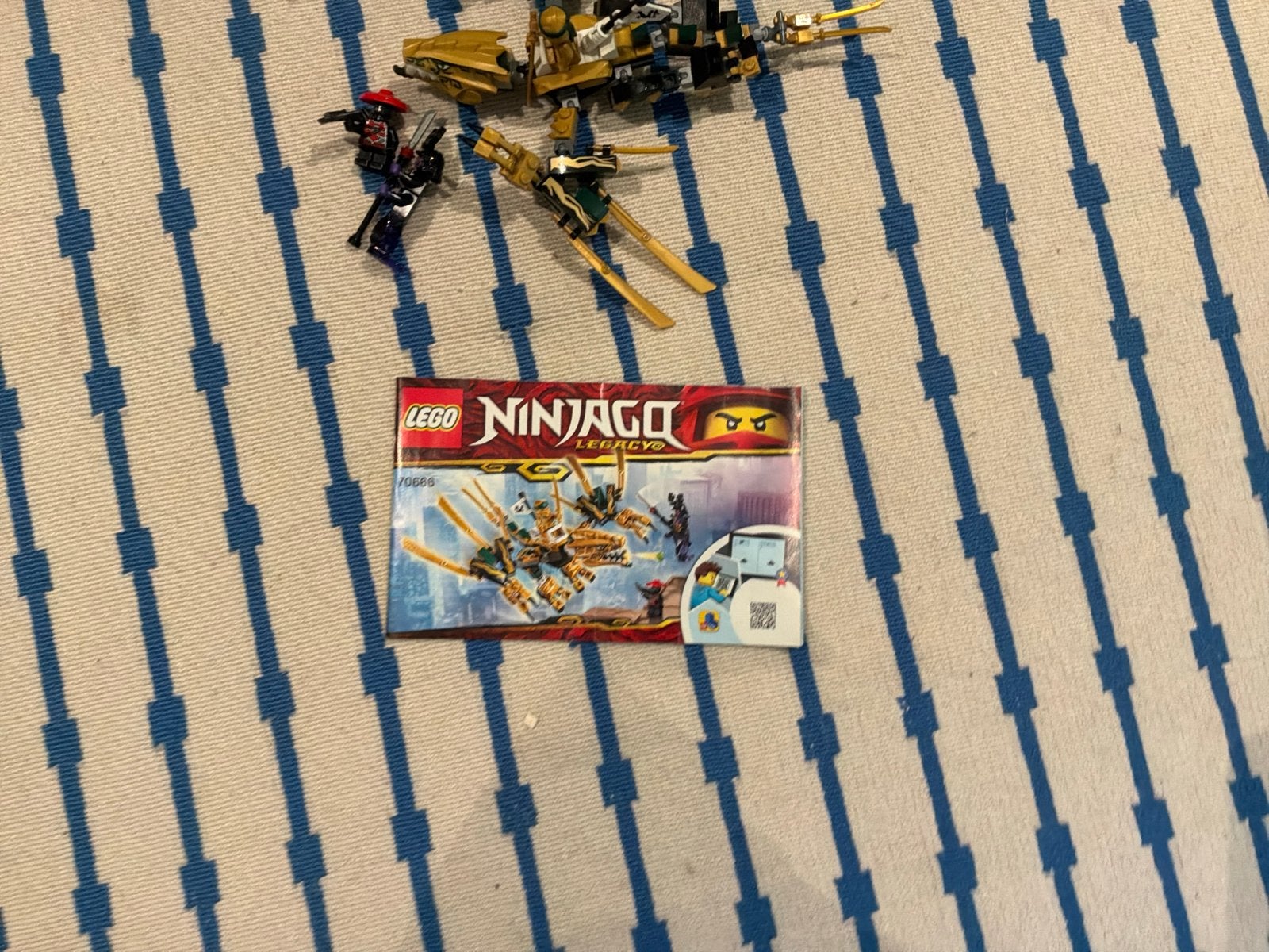 Foto 4 van Lego Ninjago sets (compleet, behalve 1 boekje)