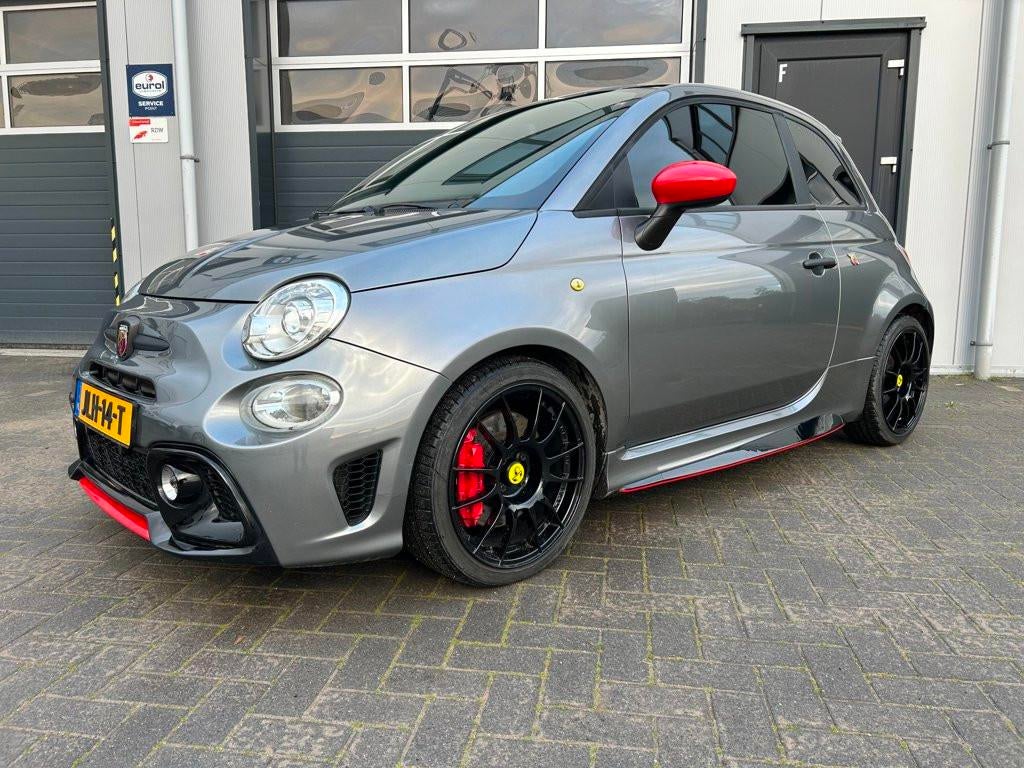 Fiat 500 1.4 Abarth Competizione 180pk | Carbon Sabelt | Tec, Auto's, Voorwielaandrijving, Gebruikt, 4 stoelen, Bedrijf
