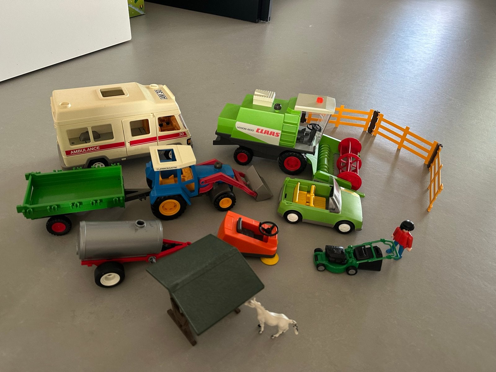 Grote Playmobil set met voertuigen en accessoires, Ophalen of Verzenden, Gebruikt, Complete set, Voertuig