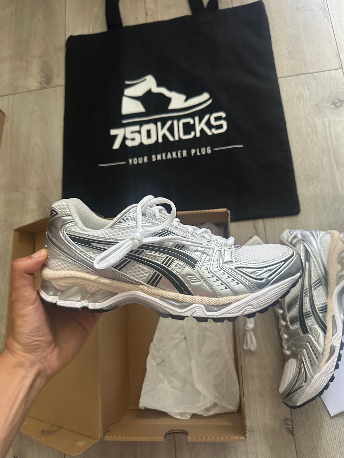 Asics Gel-Kayano 14 White Graphite Grey Maat EU40,5 40.5, Overige kleuren, Nieuw, Ophalen of Verzenden, A