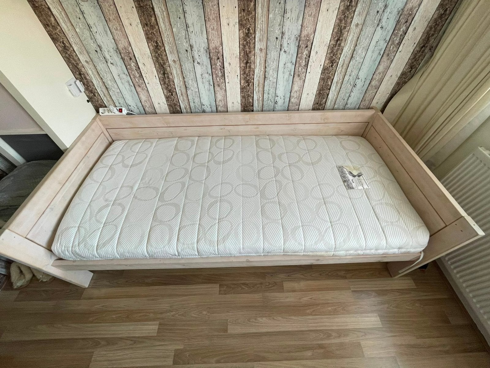 Life time kinder bed, Ophalen, Zo goed als nieuw, Eenpersoons, 90 cm