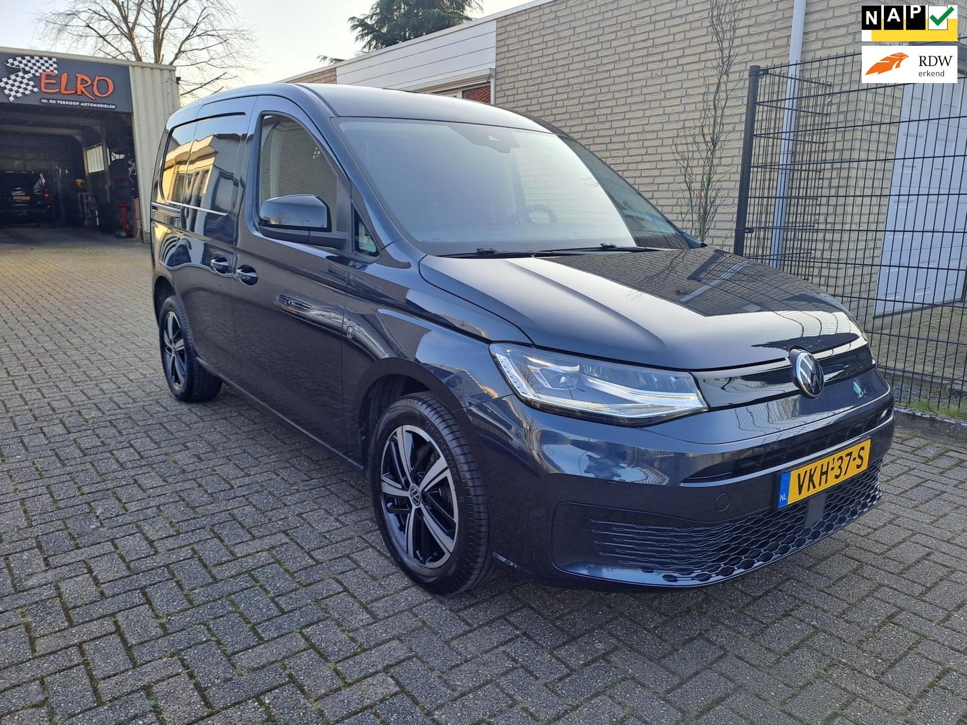 Volkswagen Caddy Cargo 2.0 TDI 1st Edition Virtueel Dashboar, Auto's, Bestelauto's, Stof, Gebruikt, 4 cilinders, 122 pk