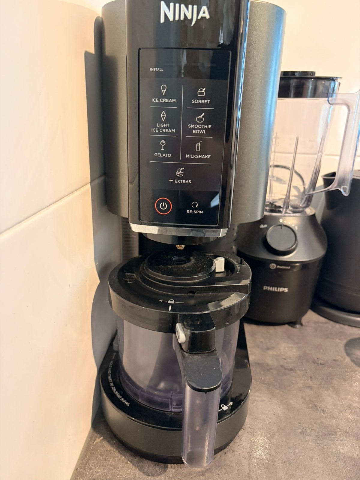 Ninja CREAMi ijsmachine inclusief bakjes, Ophalen, Zo goed als nieuw