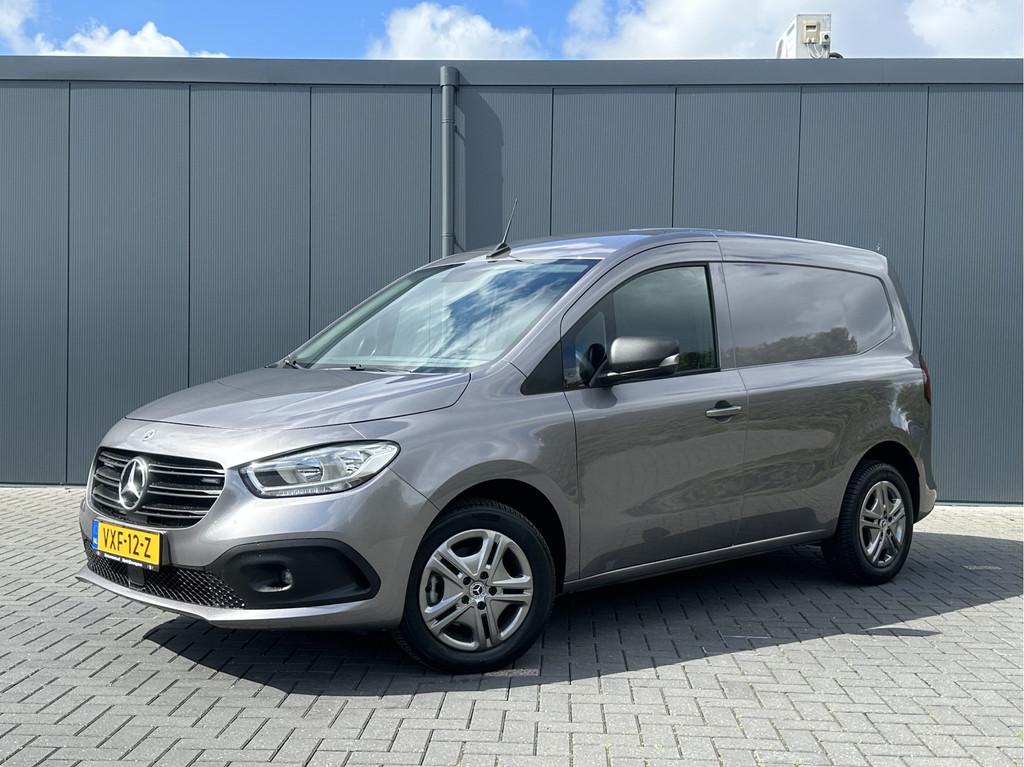 Mercedes-Benz Citan 110 CDI AUTOMAAT / * 14.078 KM * / CAMER, Auto's, Bestelauto's, Gebruikt, Euro 6, 4 cilinders, Bedrijf