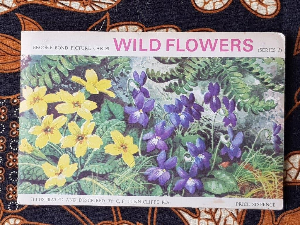 Wild flowers oud Engels album met Brooke Bond theeplaatjes.